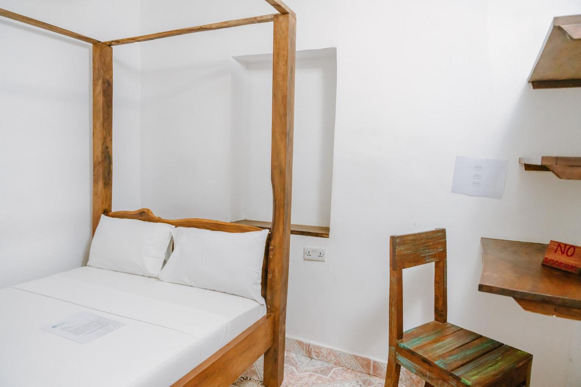Shoki Shoki Guest House Zanzibar Bagian luar foto